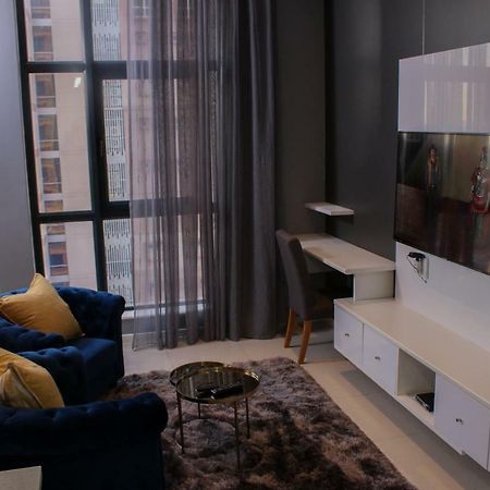Itowers Studio Suite Габороне Экстерьер фото