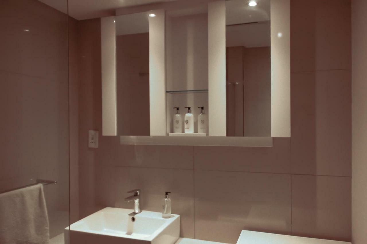 Itowers Studio Suite Габороне Экстерьер фото